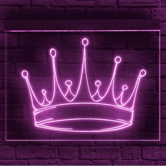 Meet your Posher, Brooke B - Picture 1 of 1